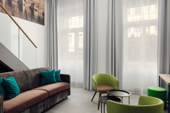 EA Hotel Moment - Doppelzimmer mit Zustellbett - Maisonette