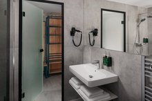 EA Hotel Moment - Juniorsuite mit Terrasse - Badezimmer